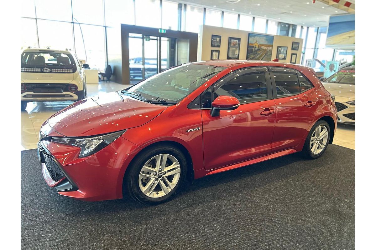 2018 Toyota Corolla Ascent Sport Hybrid ZWE211R