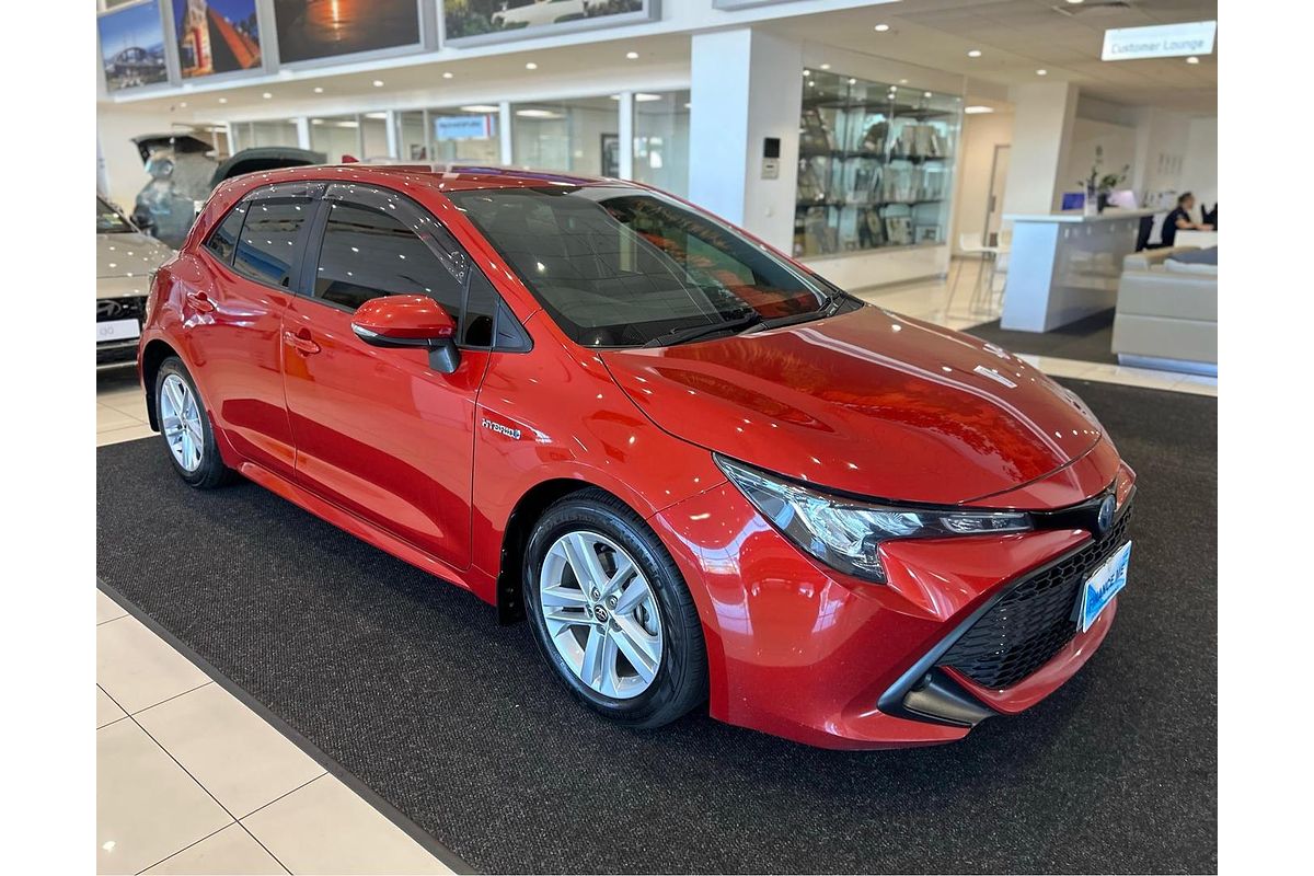 2018 Toyota Corolla Ascent Sport Hybrid ZWE211R