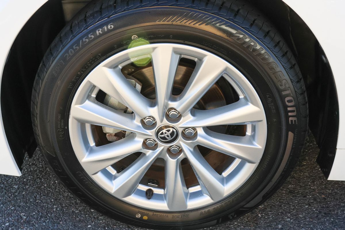2023 Toyota Corolla Ascent Sport Hybrid ZWE219R