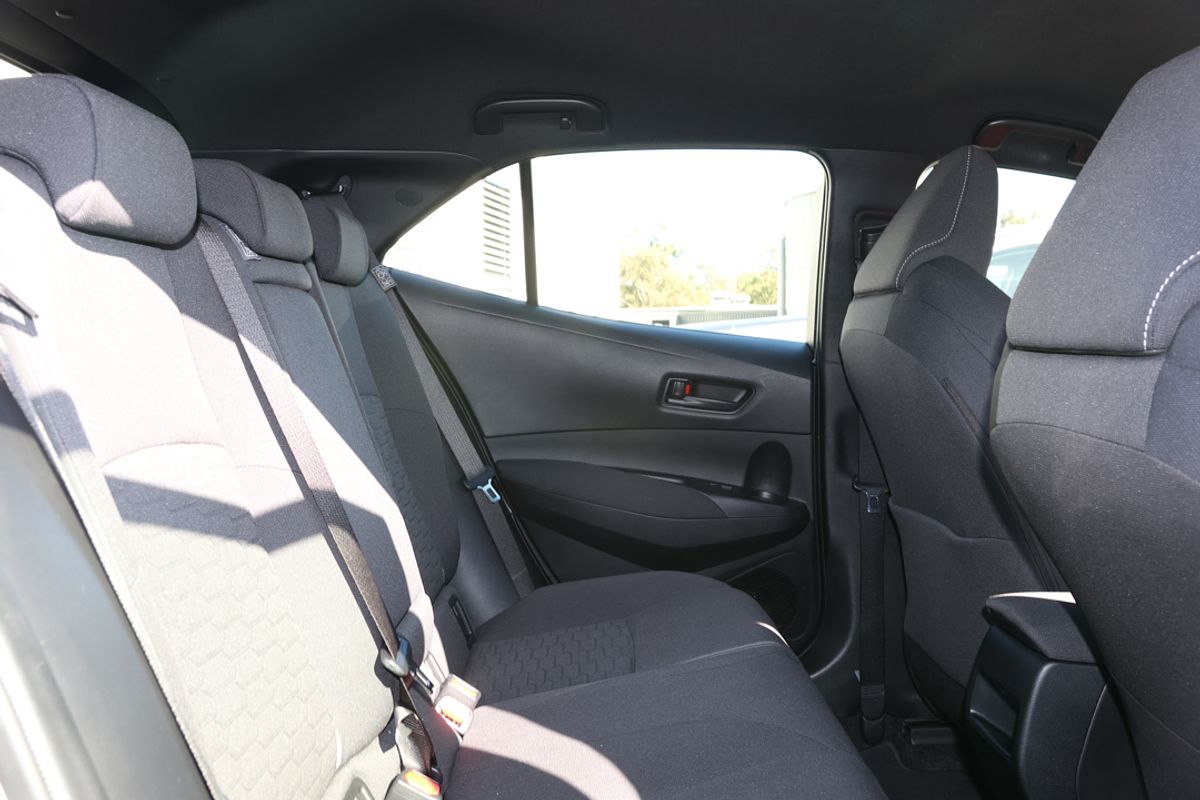 2022 Toyota Corolla Ascent Sport Hybrid ZWE219R