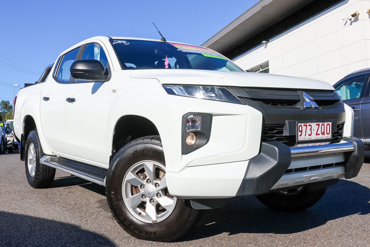 2019 Mitsubishi Triton GLX MR 4X4