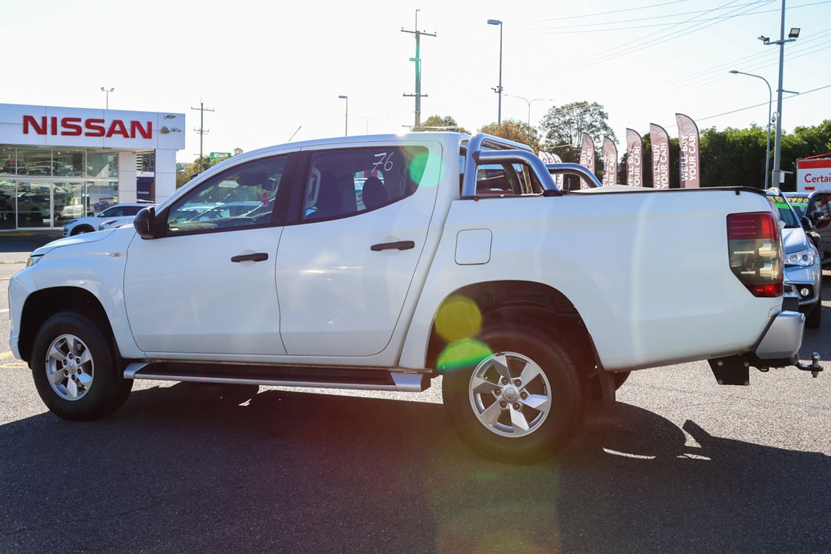 2019 Mitsubishi Triton GLX MR 4X4