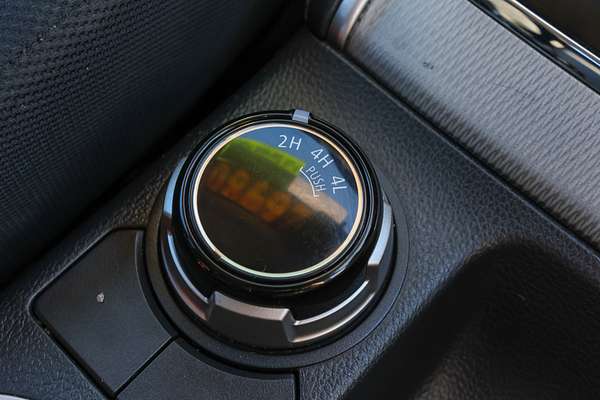 2019 Mitsubishi Triton GLX MR 4X4