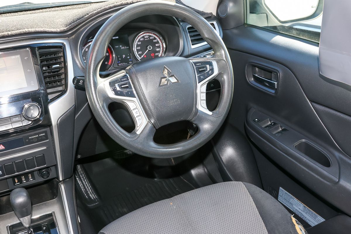 2019 Mitsubishi Triton GLX MR 4X4