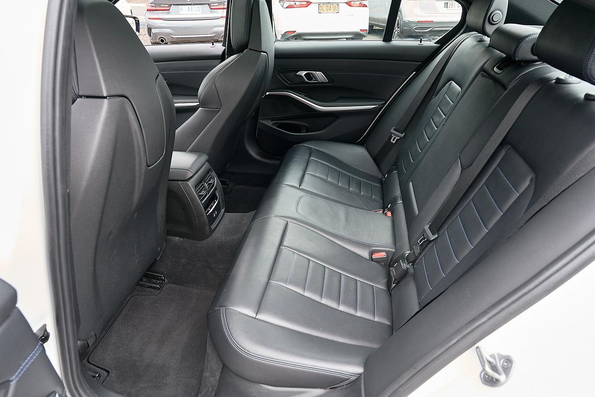 2022 BMW 3 Series 320i M Sport G20