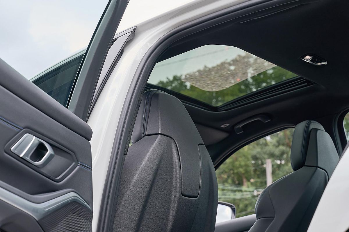 2022 BMW 3 Series 320i M Sport G20