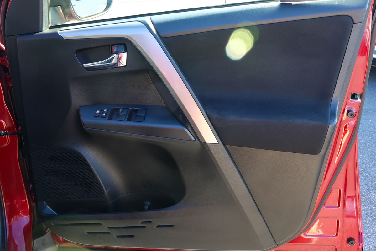2017 Toyota RAV4 GXL ZSA42R