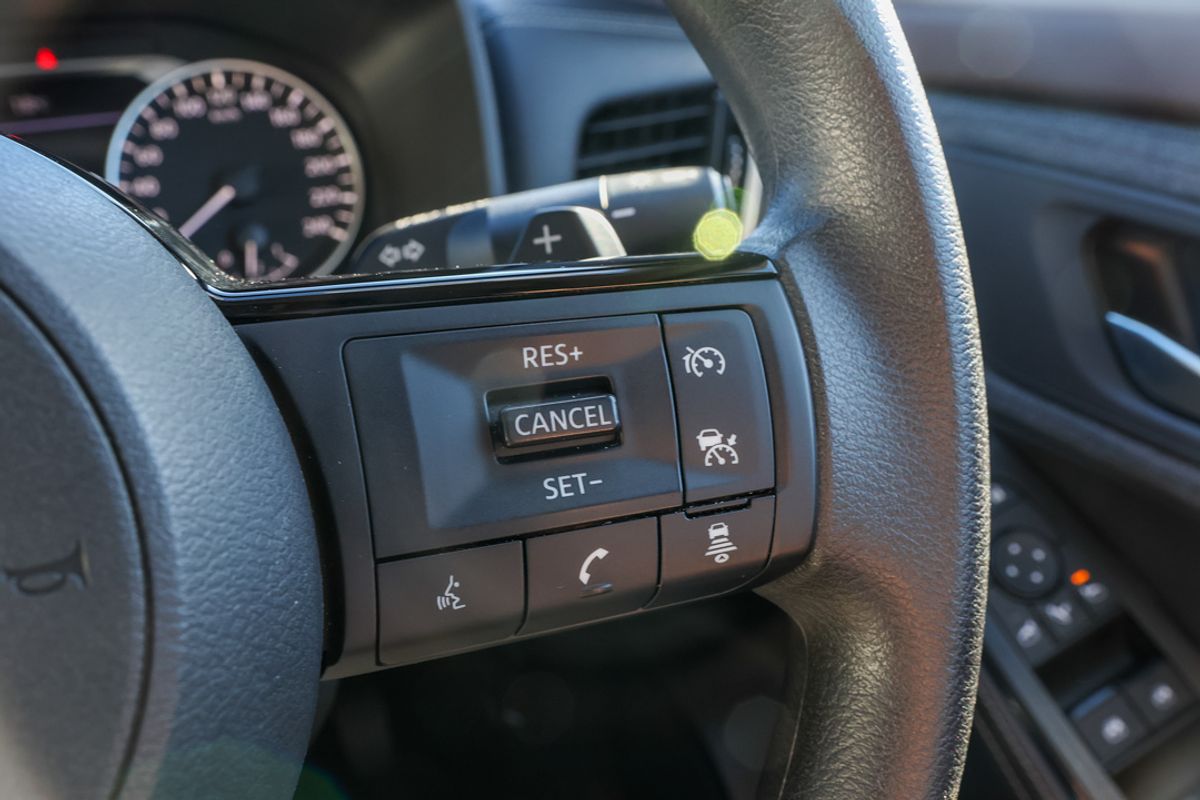 2024 Nissan X-TRAIL ST T33