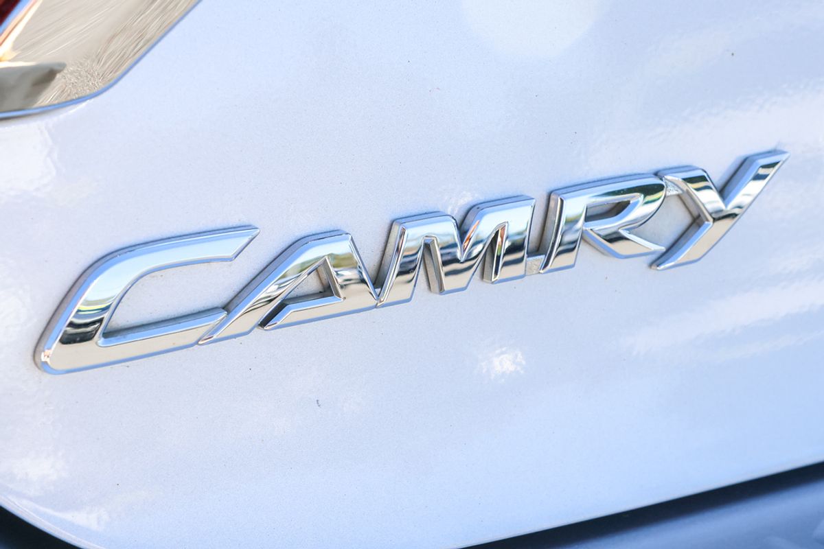 2017 Toyota Camry RZ ASV50R