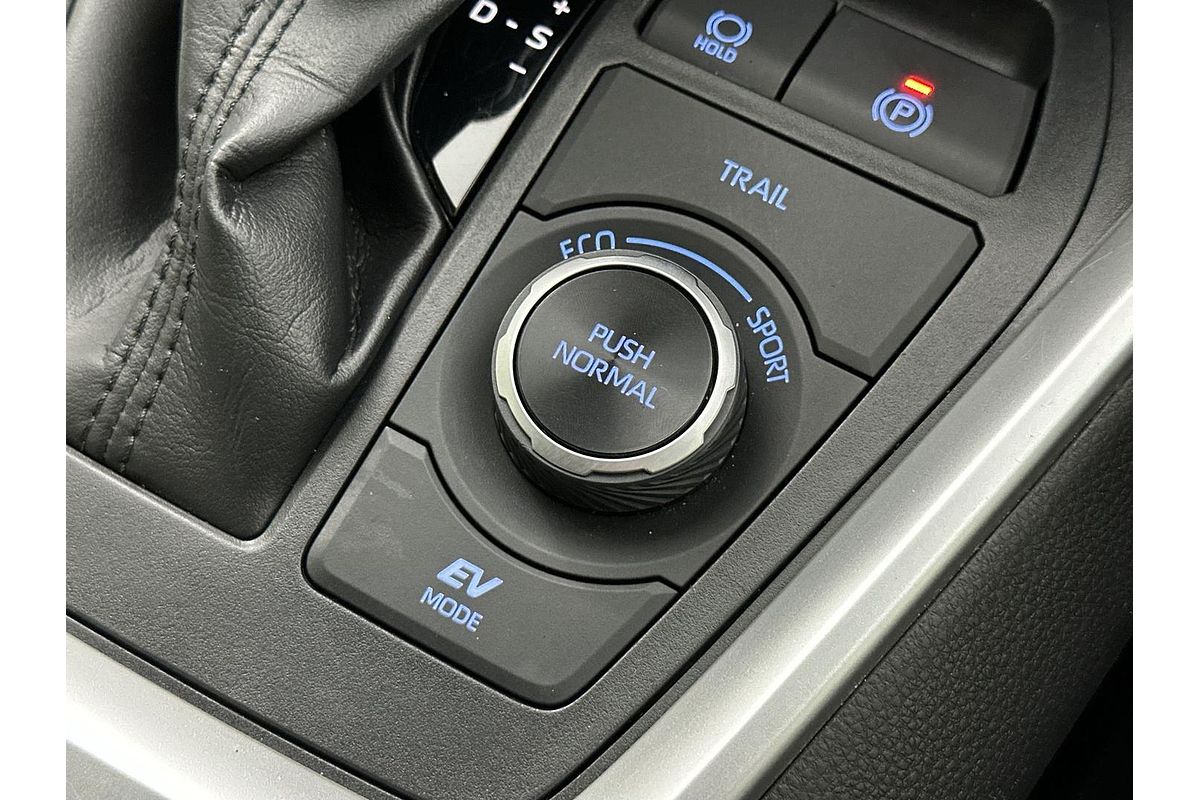 2020 Toyota RAV4 GX AXAH54R