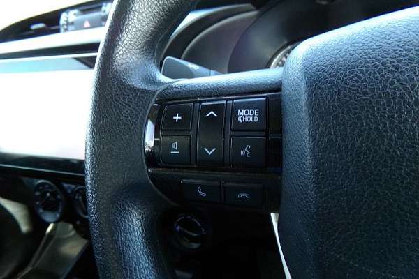 2020 Toyota Hilux SR GUN126R 4X4