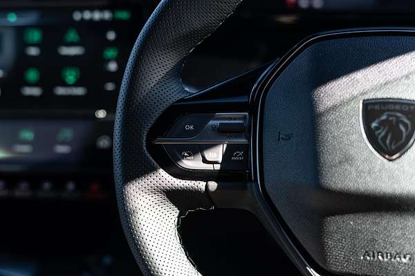 2025 Peugeot 308 GT Hybrid P51
