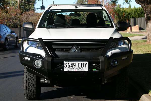2019 Mitsubishi Triton GLX MR 4X4