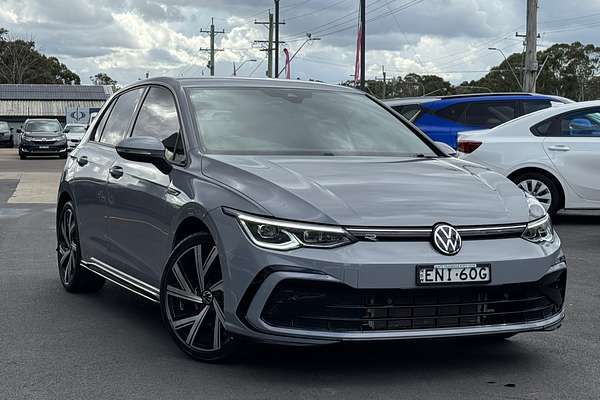 2021 Volkswagen Golf 110TSI R-Line 8