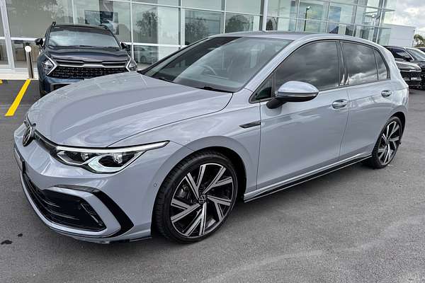 2021 Volkswagen Golf 110TSI R-Line 8