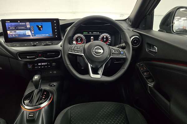 2024 Nissan JUKE ST-L F16
