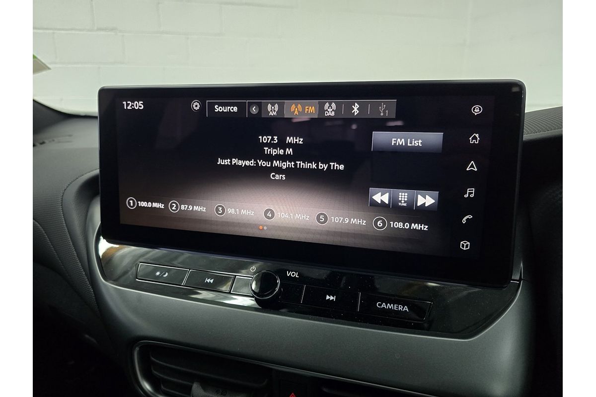 Nissan JUKE STL 2WD AUTO