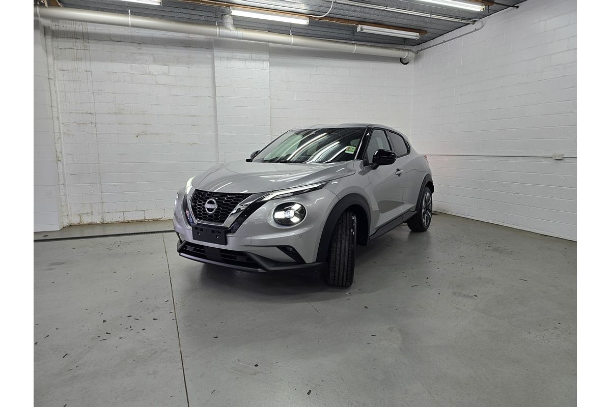 Nissan JUKE STL 2WD AUTO