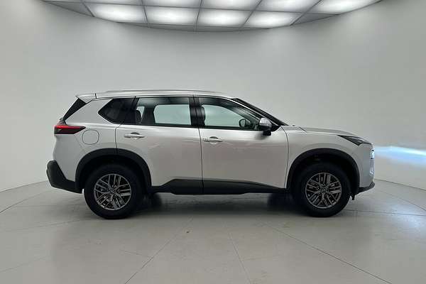2024 Nissan X-TRAIL ST T33