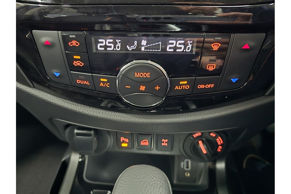 Nissan NAVARA 4X4 2.3 DSL AUTO DC P4X