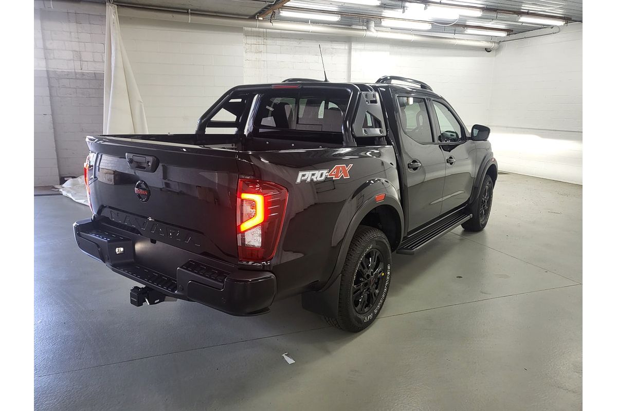 Nissan NAVARA 4X4 2.3 DSL AUTO DC P4X