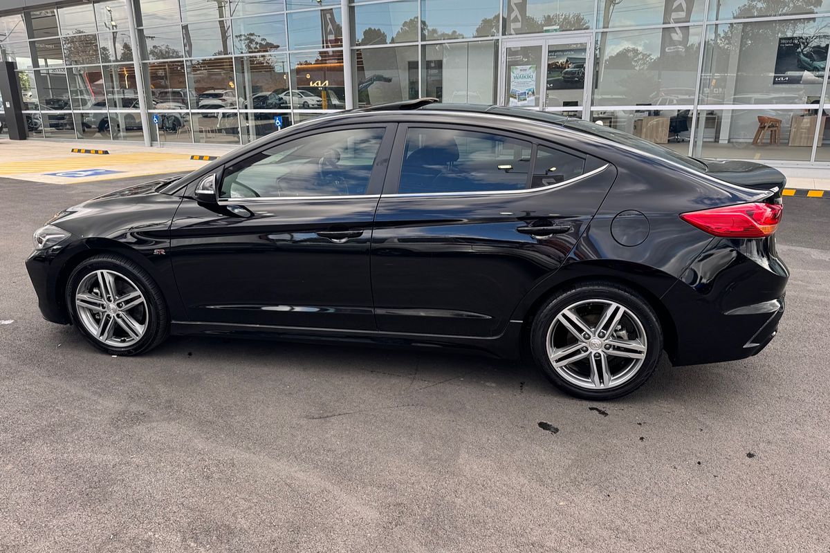 2018 Hyundai Elantra SR Turbo AD