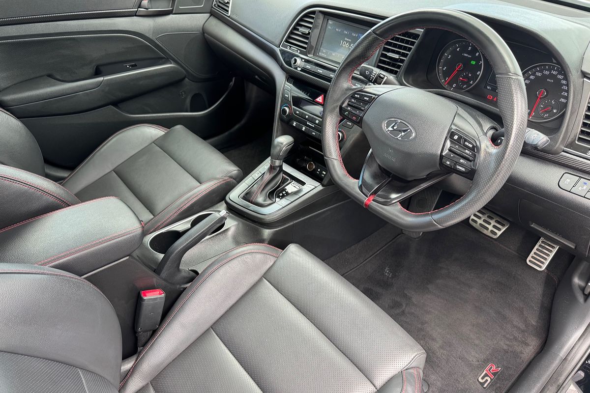 2018 Hyundai Elantra SR Turbo AD