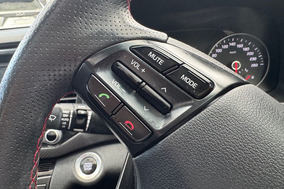 2018 Hyundai Elantra SR Turbo AD