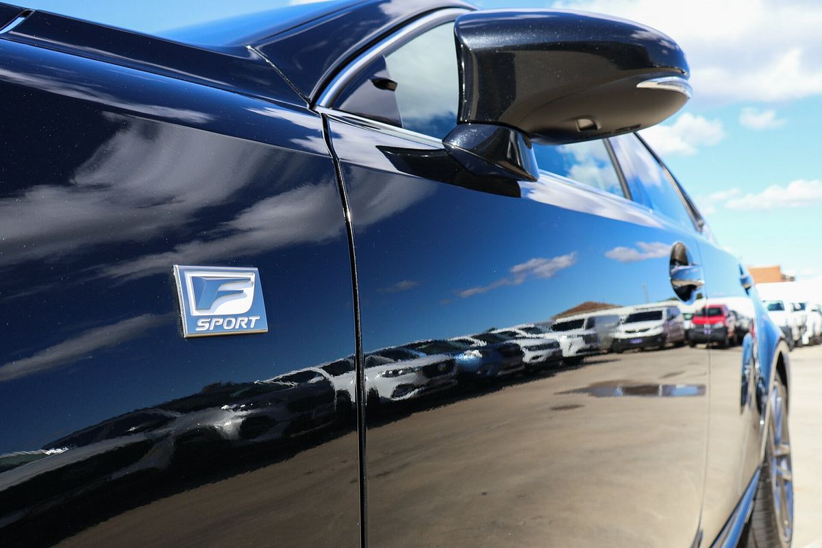 2018 Lexus IS IS300h F Sport AVE30R