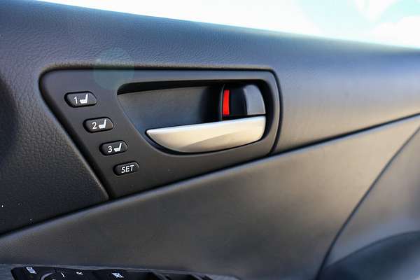 2018 Lexus IS IS300h F Sport AVE30R