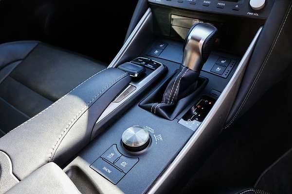 2018 Lexus IS IS300h F Sport AVE30R