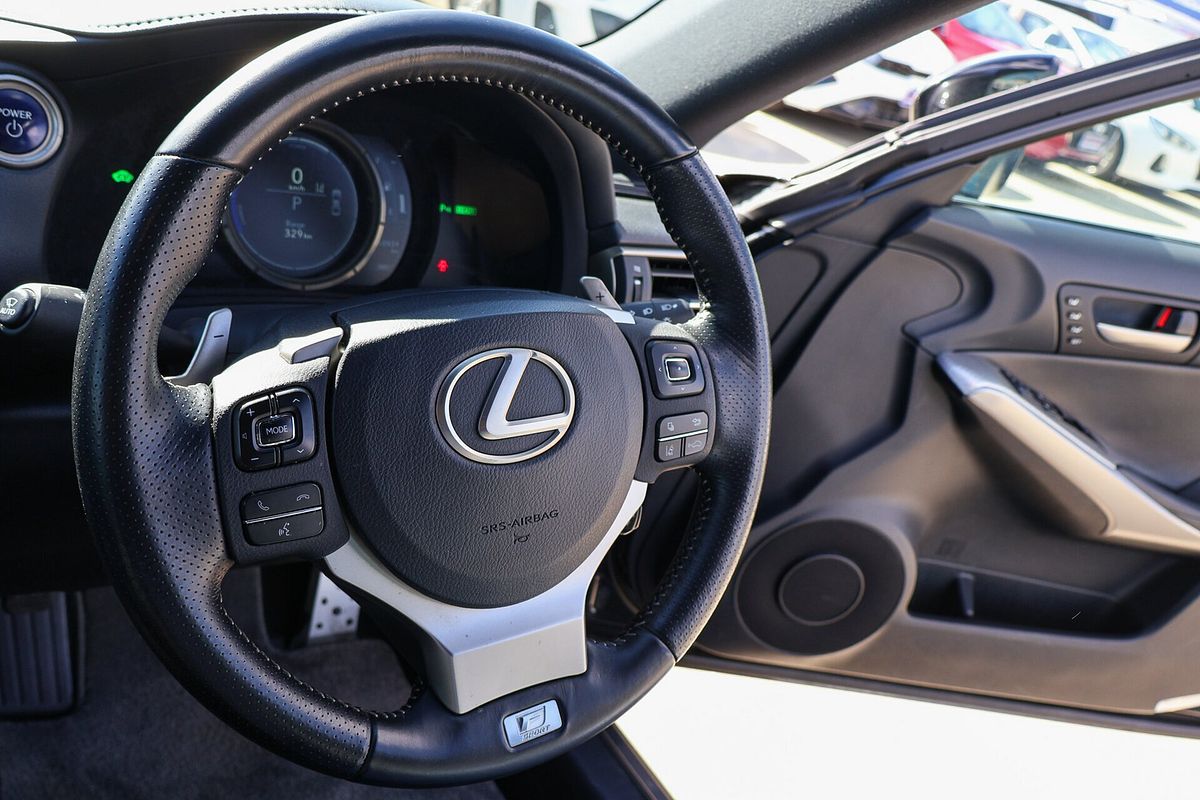 2018 Lexus IS IS300h F Sport AVE30R