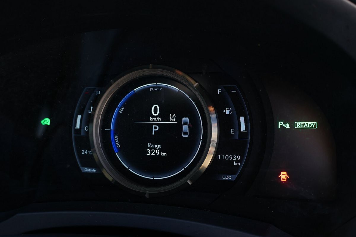 2018 Lexus IS IS300h F Sport AVE30R
