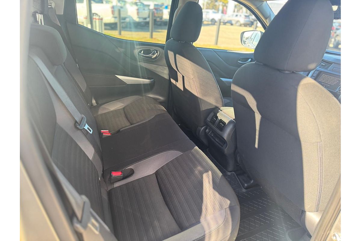 2022 Nissan Navara ST D23 4X4
