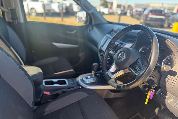 2022 Nissan Navara ST D23 4X4