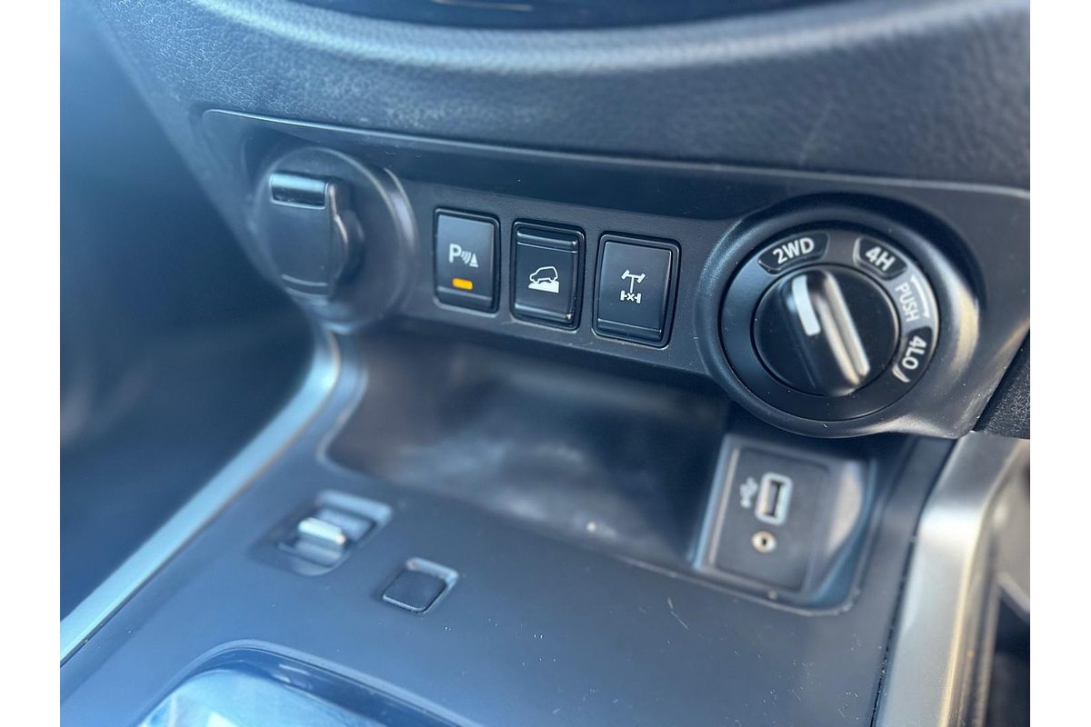 2022 Nissan Navara ST D23 4X4