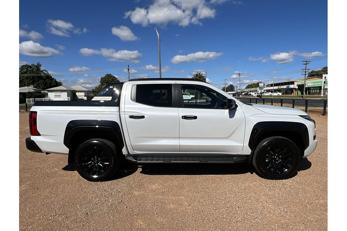 2025 Mitsubishi Triton GSR MV 4X4