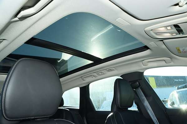 2023 Volvo XC60 Plus B5