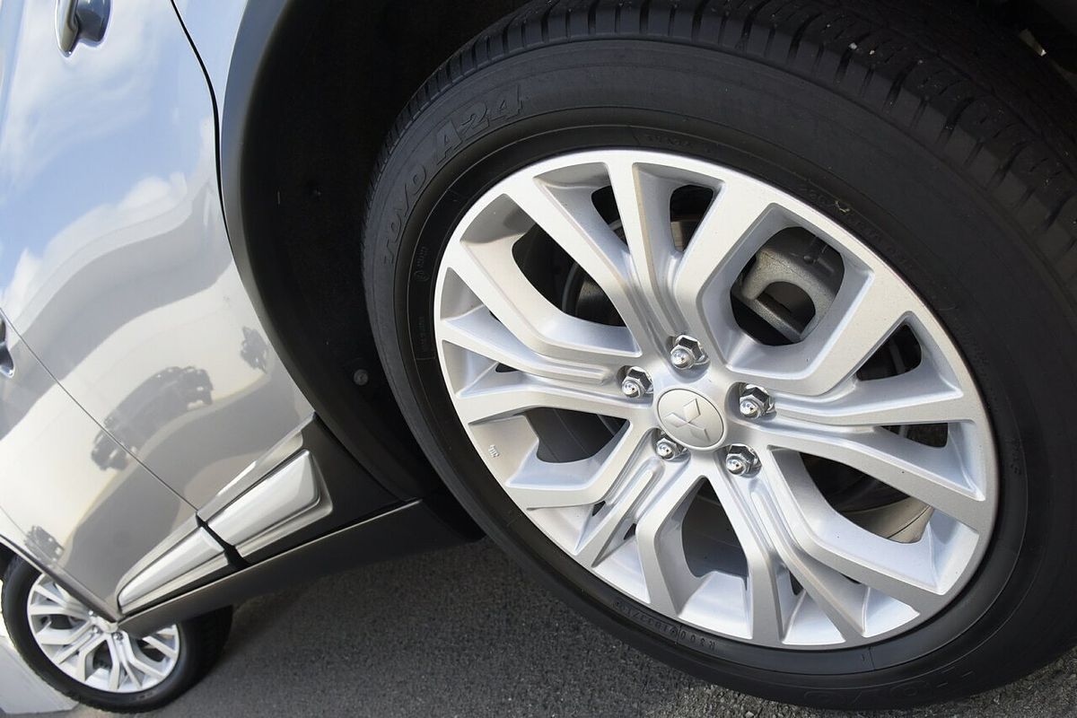 2019 Mitsubishi Outlander ES ZL