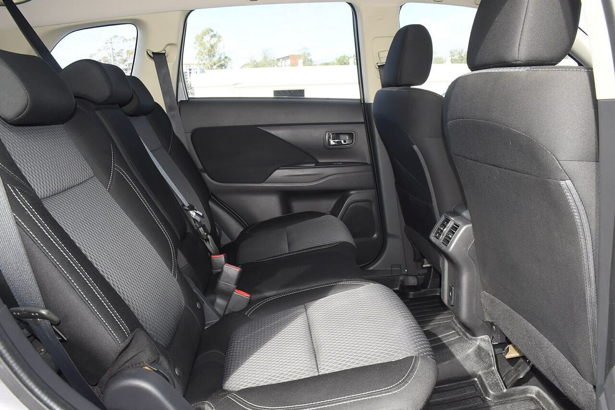 2019 Mitsubishi Outlander ES ZL