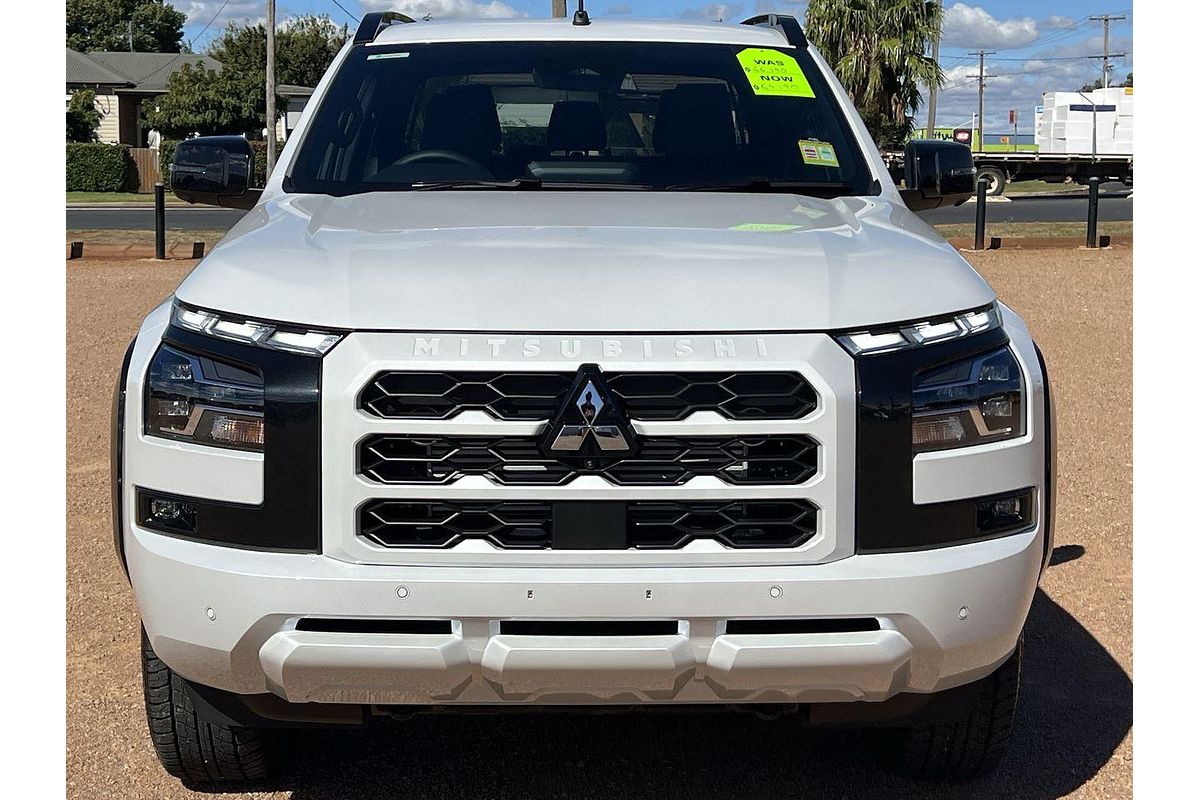 2025 Mitsubishi Triton GSR MV 4X4