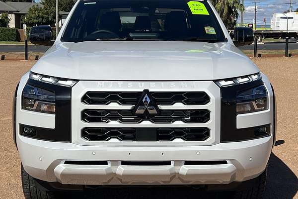 2025 Mitsubishi Triton GSR MV 4X4