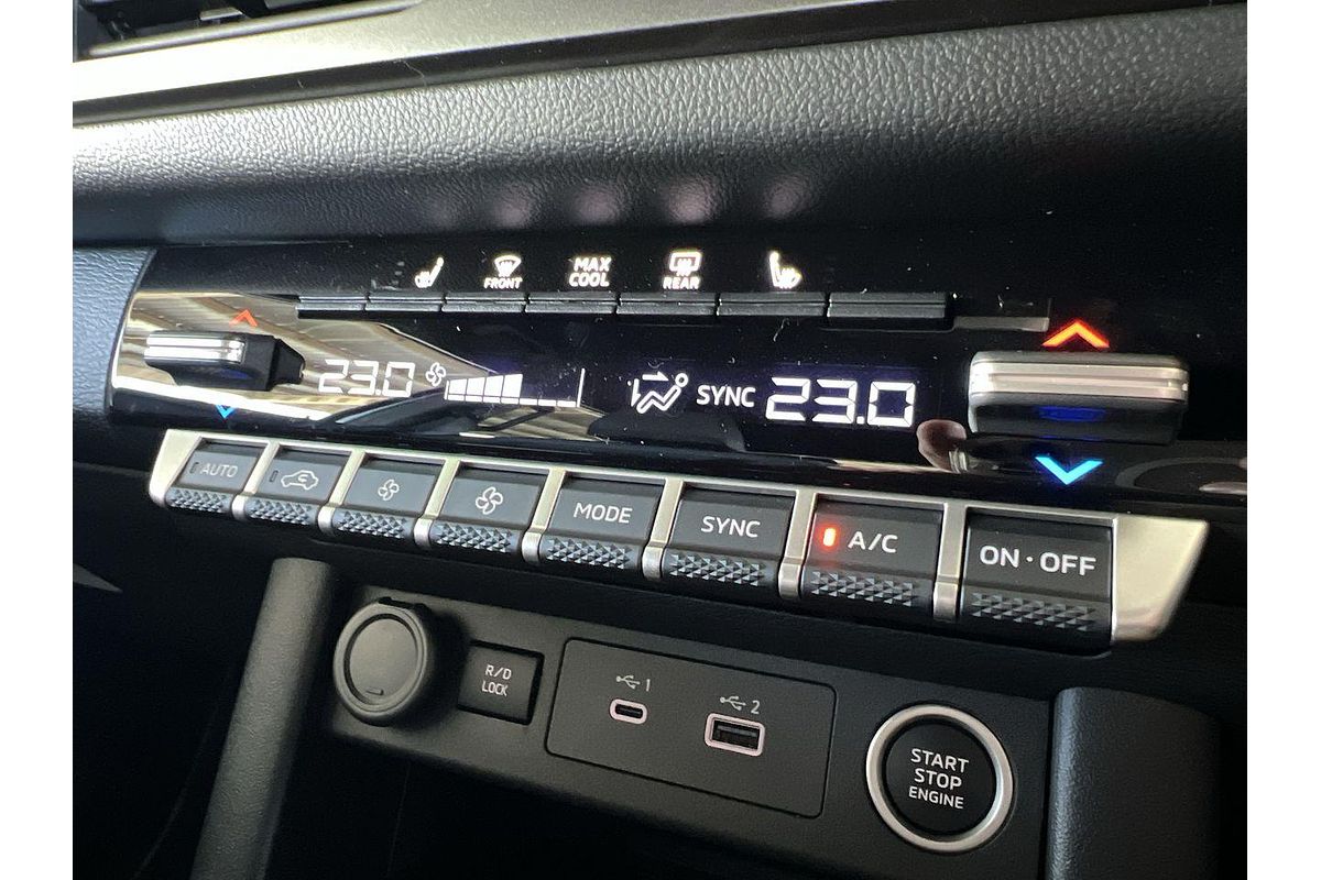 2025 Mitsubishi Triton GSR MV 4X4