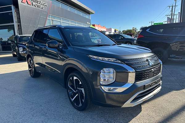 2024 Mitsubishi Outlander Exceed Tourer ZM