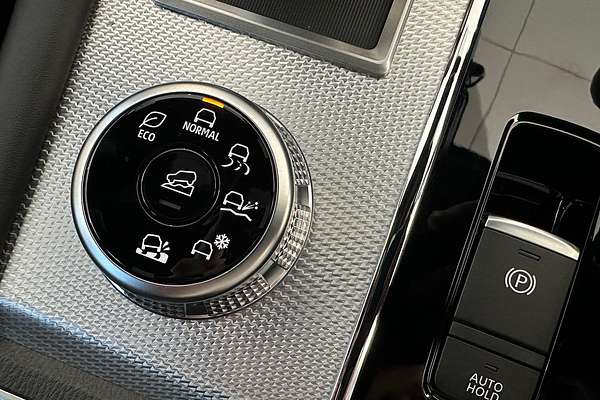 2024 Mitsubishi Outlander Exceed Tourer ZM