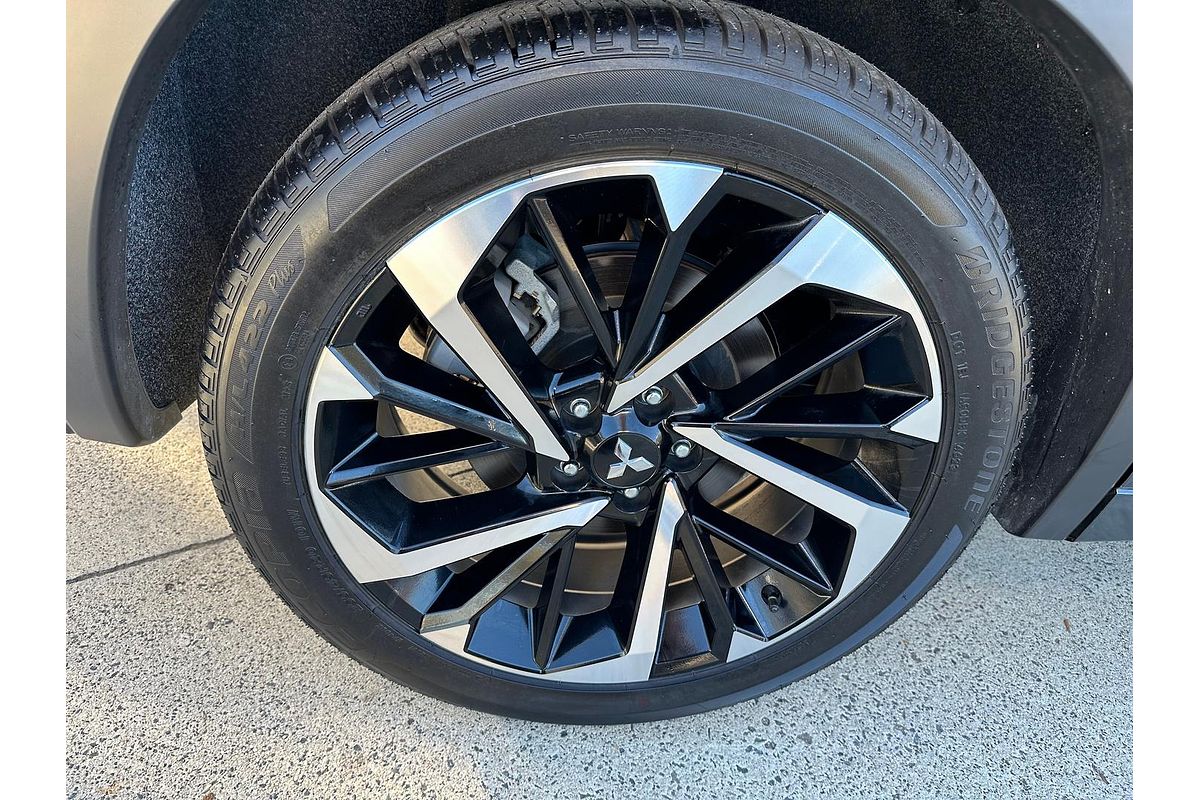 2024 Mitsubishi Outlander Exceed Tourer ZM