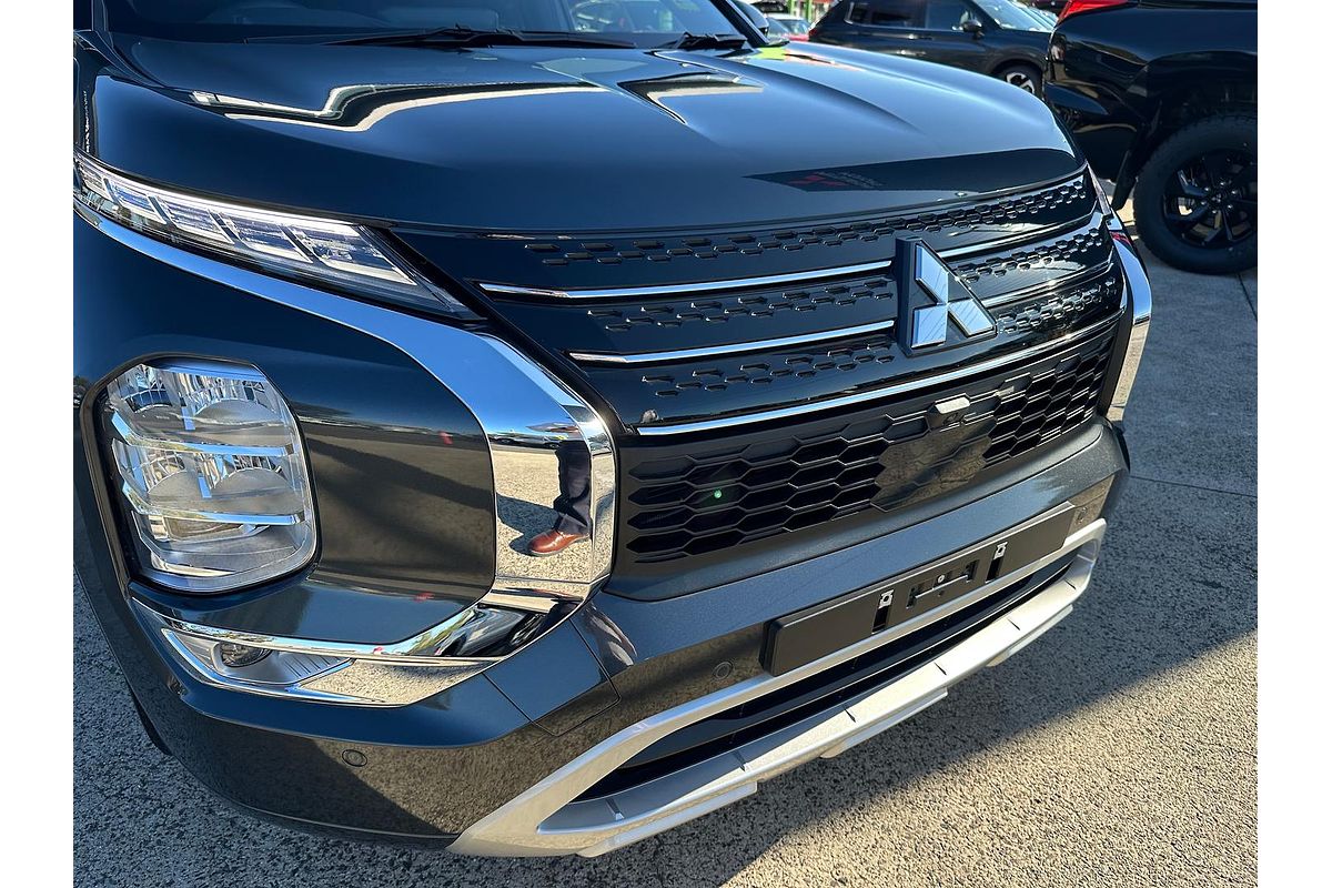 2024 Mitsubishi Outlander Exceed Tourer ZM