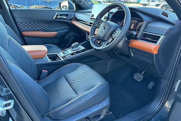 2024 Mitsubishi Outlander Exceed Tourer ZM