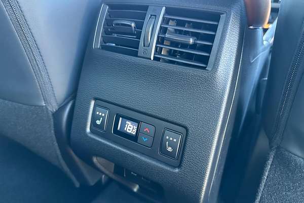 2024 Mitsubishi Outlander Exceed Tourer ZM
