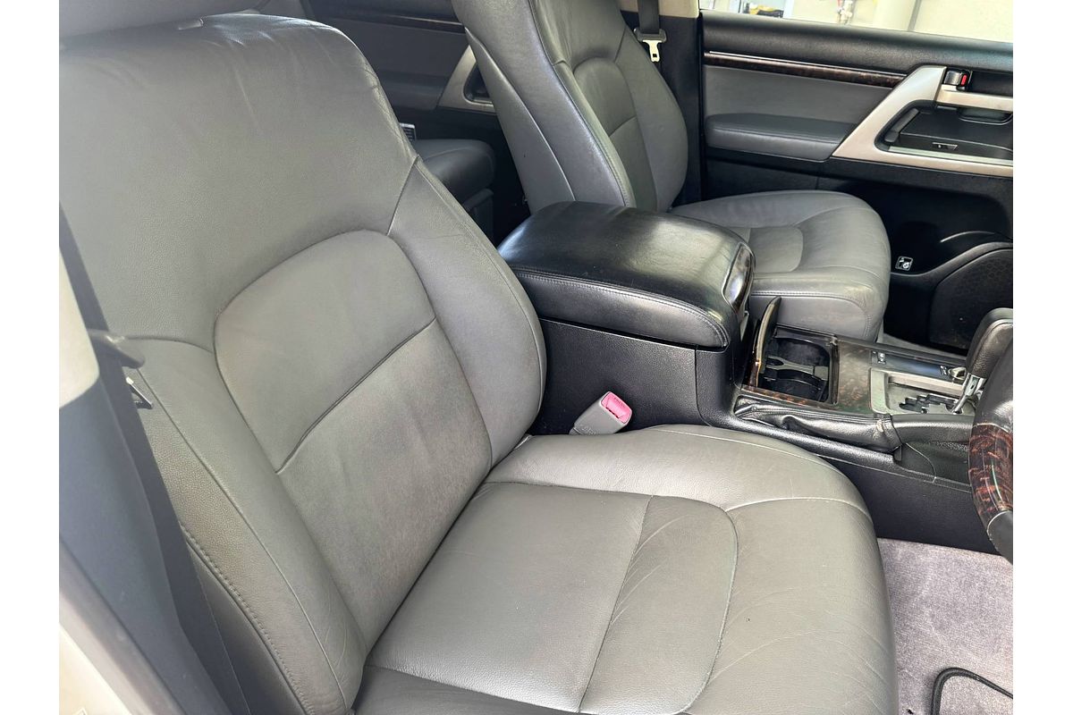 2009 Toyota Landcruiser Sahara VDJ200R